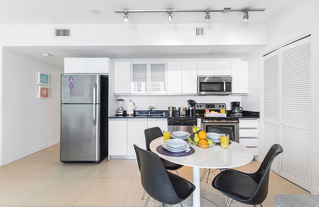 Dharma Home Suites Miami Beach at Monte Carlo - Photo 71