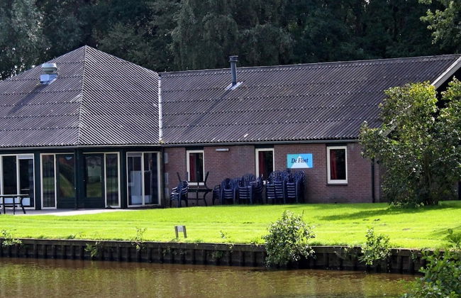 Well Furnished Home for Groups with Dishwasher near Water - Foto 20