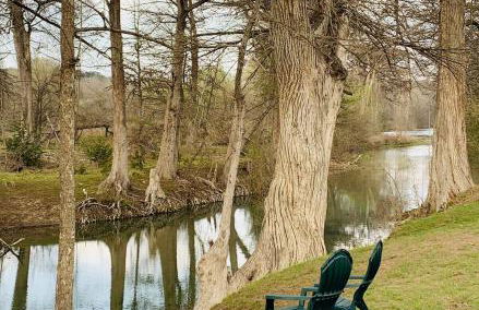 FAMILY RIVER RETREAT! PRIVATE MEDINA RIVER ACCESs! - Foto 23