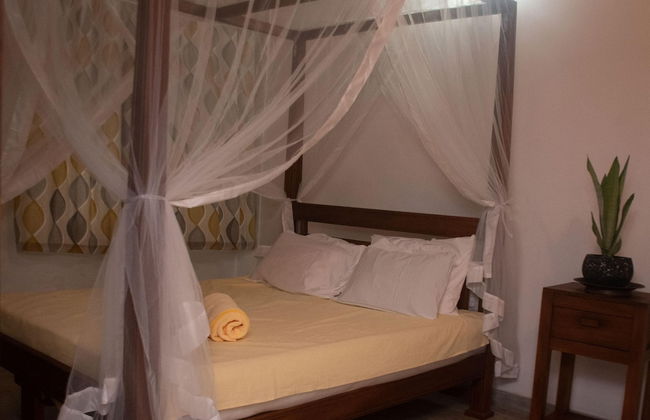 Galle Large Serviced Villa Near Beaches & Fort - Photo 4