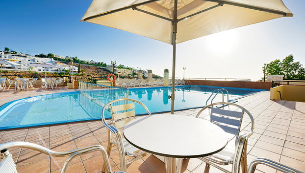 Roslara Apartments - Photo 2