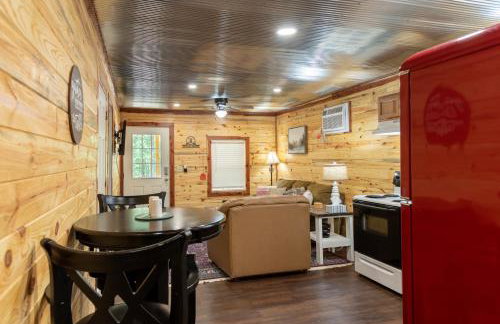 Halfmoon Hideaway-Cozy 2 bdr cabin Mena AR - Foto 9