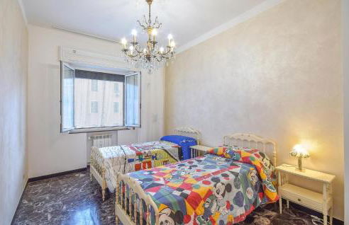 2 Bedroom Awesome Apartment In Genova - Foto 14