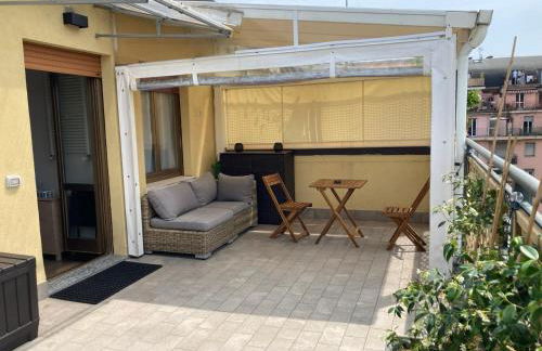 Monolocale con ampio terrazzo - Foto 25