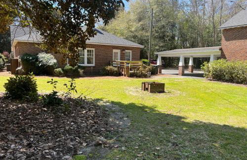 The Carriage House - Photo 30