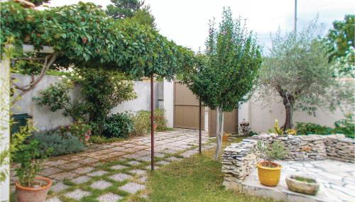 Amazing Home In Les Angles - Photo 4, Garden