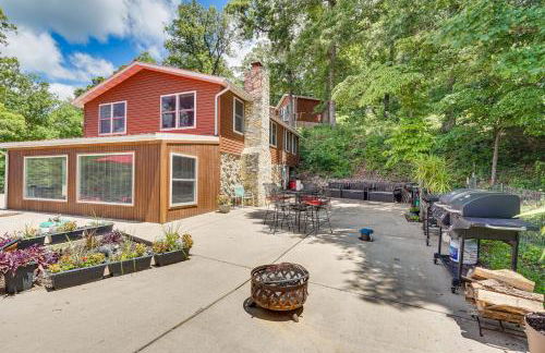 Lakefront Rocky Mount Main House with 3 Cabins! - Photo 22