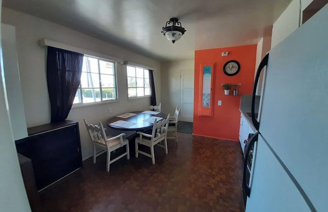 HARRY'S MAN CAVE - A Vintage Motel on the Historic 395 route - The New Star Motel Experience - Foto 97