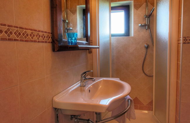 Spacious Tuscan Farmhouse - Foto 13