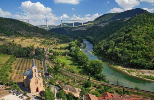 Les choucas - Gîte de groupe à Peyre, Aveyron - Photo 1