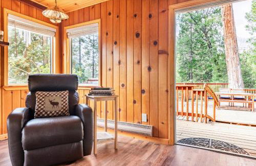 Sequoia Retreat- Spacious Cabin, Hot tub, & Sundeck - Foto 56