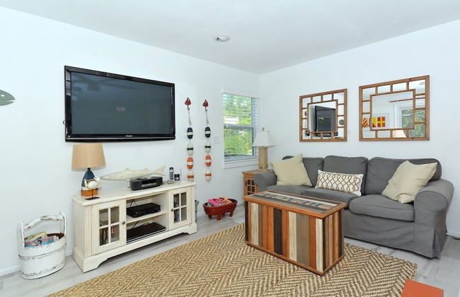 Tarpon Pointe 2 Bedroom Home by RedAwning - Photo 11