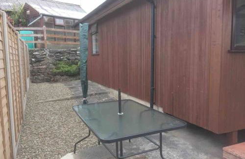 Riverside Chalet in heart of Lampeter, West Wales - Foto 7