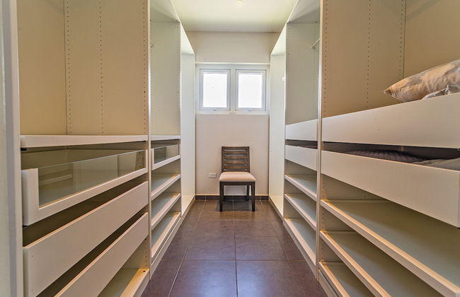 Stunning Modern Home, Near Beaches Full AC - Foto 40