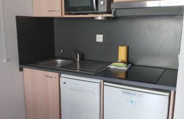 Appartement Hauteurs Super Besse - 4 personnes -Piscine & Garage - Photo 5