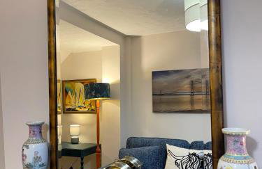 Stylish cottage in vibrant riverside village - Foto 16