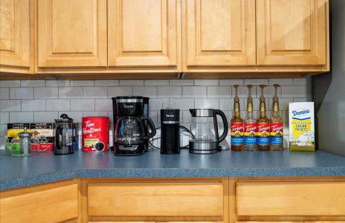 6 bdr Yonkers Home 2 Apts Balcony & Parking - Foto 4