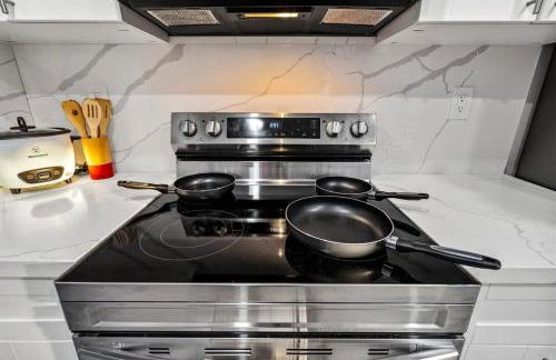 Tropical Getaway - Heated Pool & Patio Retreat - Foto 22