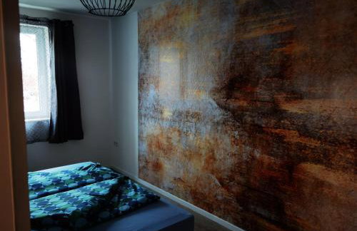 Modernes behagliches Haus mit Kamin, Terrasse und Garten - Foto 27