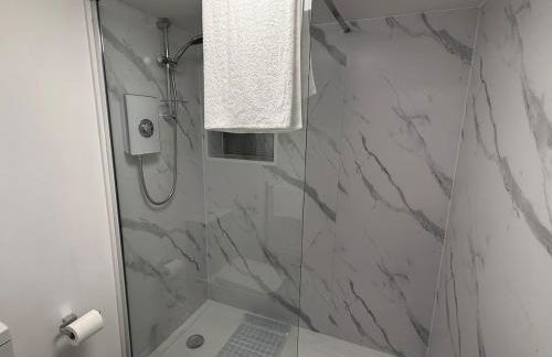 Stylish 1-Bed Apartment Ideal for 2 Guests - Foto 26