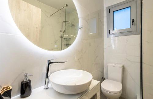 Filiatras Welcoming Hideaway - A Cozy Urban Escape - Foto 21