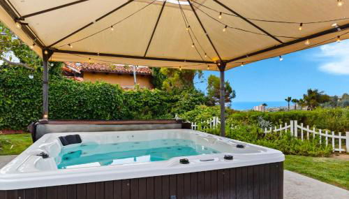 Ocean View Retreat Firepit & Spacious Yard - Photo 4