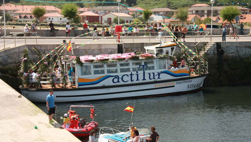 Ship ready to set sail