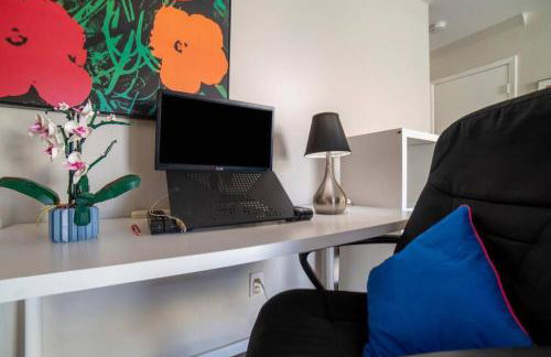 Spacious Modern Home Family or work WFH Friendly - Foto 24