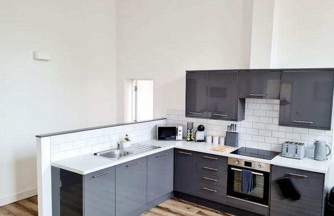 2-bed Apartment, Parking Including, Sleeps 4 - Photo 10