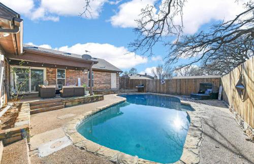 Diamond Waters near DFW & Stadium , Private Pool - Foto 30