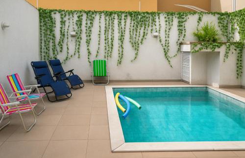 Casa completa com piscina perto da praia, garagem, aceita pet - Foto 2