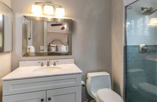 Spacious 5BR San Jose Home w Parking & Backyard - Foto 30