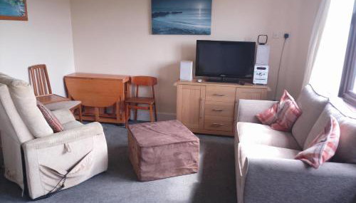 Chalet - Sleeps 4 - Parking - Garden - Foto 5