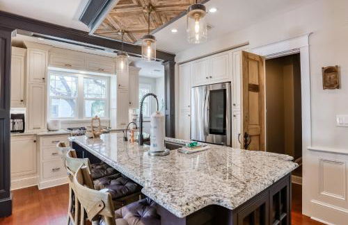 Extraordinary Old Florida home with designer interior & backyard treehouse - Foto 17