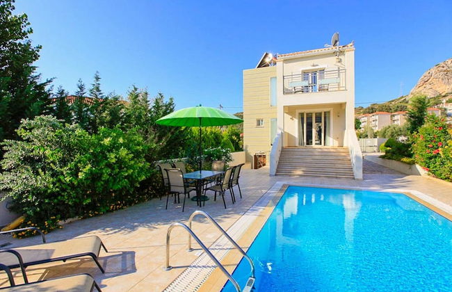 Villa Semeli Large Private Pool Walk to Beach Sea Views A C Wifi Car Not Required Eco-friendl - 1879 - Foto 4