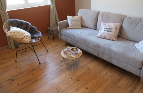 A l'ombre des remparts - Foto 19