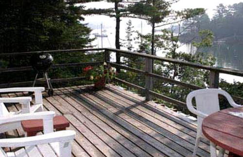 Pet Friendly Cottage with Stunning Views in Boothbay Harbor, Maine - Foto 5