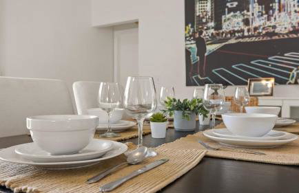 Upstay 3BR Family-Friendly Stylish Retreat w Patio - Foto 15