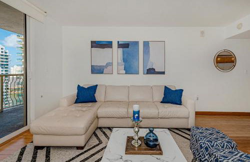 Lovely condo with city & ocean views. Sleep up to 6 people! - Foto 7