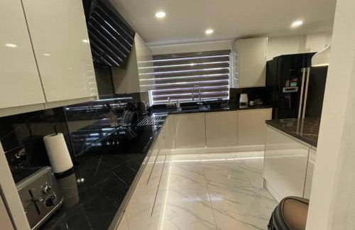 Luxurious 2 bed home in Basildon - Foto 18