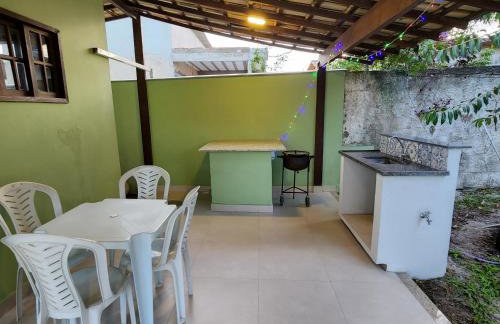 Casa confortável pertinho da praia com garagem e quintal - Foto 45
