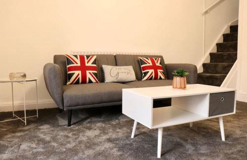 Charming 3 Bedroom Property FREE WiFi & Parking - Foto 1