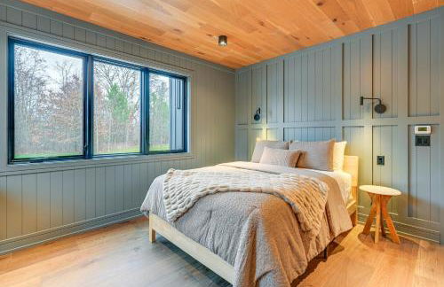 Walk to Lake! Modern Wisconsin Home with Patio - Foto 15