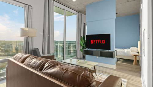 Chic Channelside Studio with High-Rise Views - Foto 4