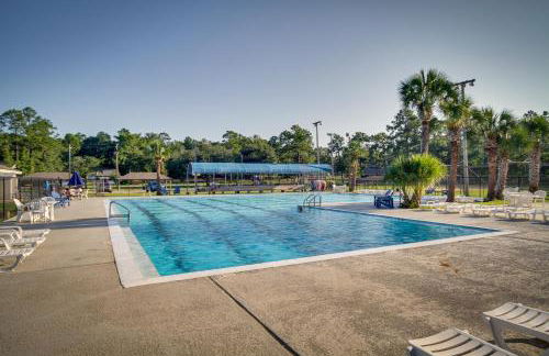 Charming Diamondhead Home with Private Yard! - Foto 35