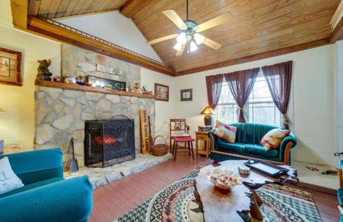 Pet-Friendly Smoky Mountain Getaway with Fire Pit! - Foto 4