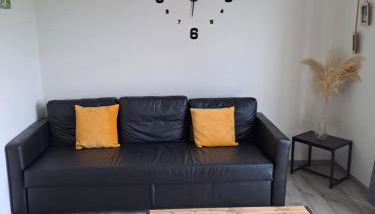 Agréable T2 Classé 3 étoiles, refait à neuf, dans quartier calme - Photo 3