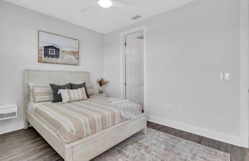 Bayview Pointe - Luxury home with heated pool! Near Anna Maria isle! - Photo 24