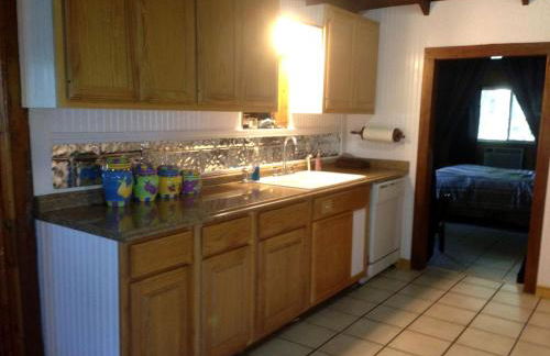 Rustic Waterfront Cottage Rental on the Guadalupe River in Texas - Photo 15