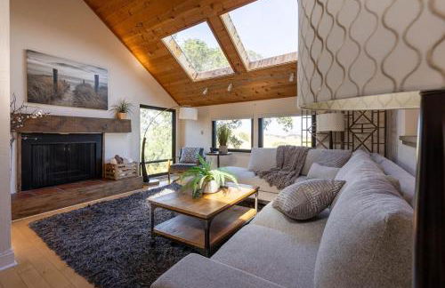 Relax and Rejuvenate- Lafayette Treehouse with Cave Spa, Waterfall, and Incredible Views - Foto 58